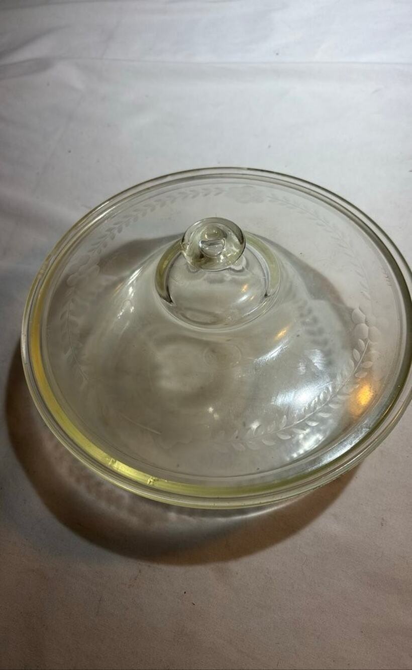 Vintage Pyrex Clear Glass Lid with Etched Design